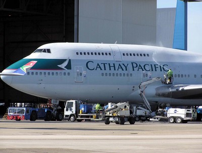 Vé máy bay Cathay Pacific khuyến mại