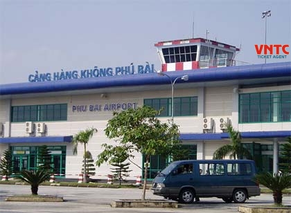 vé máy bay Hồ Chí Minh đi Huế