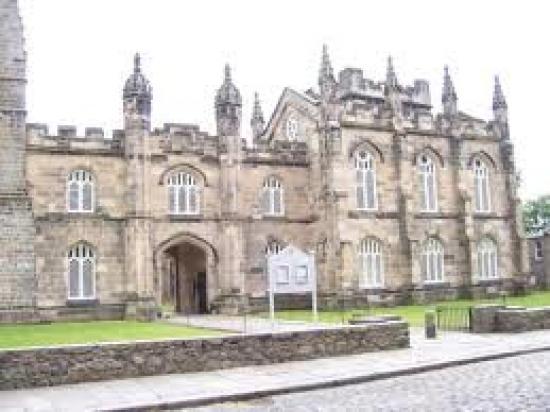 Vé máy bay đi Aberdeen